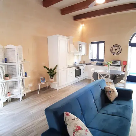Blueberry House B